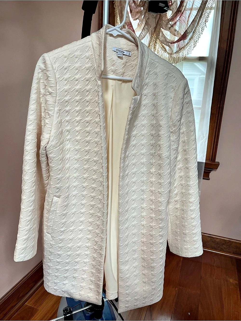 chico's Quilted Textured Jacket Cream Size 2 NWT